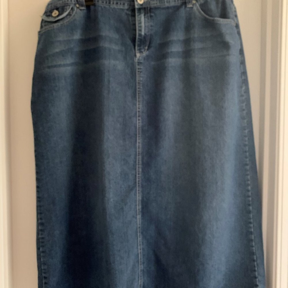 Women's Plus Size Denim Skirt